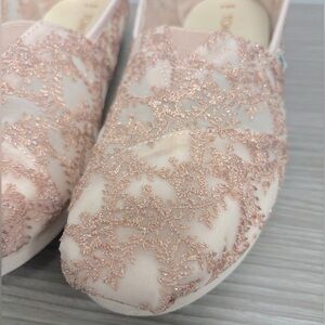 TOMS Womens Alpargata Slip Ons: Rose Gold Hibiscus Floral Lace